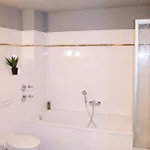 - One / Netflix Balkon Wifi Apartment