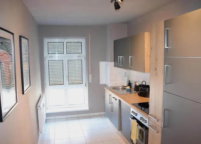 - One / Netflix Balkon Wifi * Chemnitz